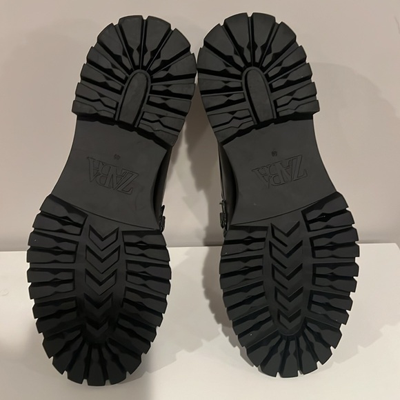 Zara Lug Loafers - Picture 6 of 6